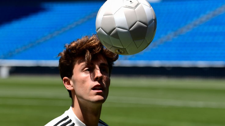 Seconda Maglia Real Madrid Odriozola Seconda Maglia Real Madrid Odriozola