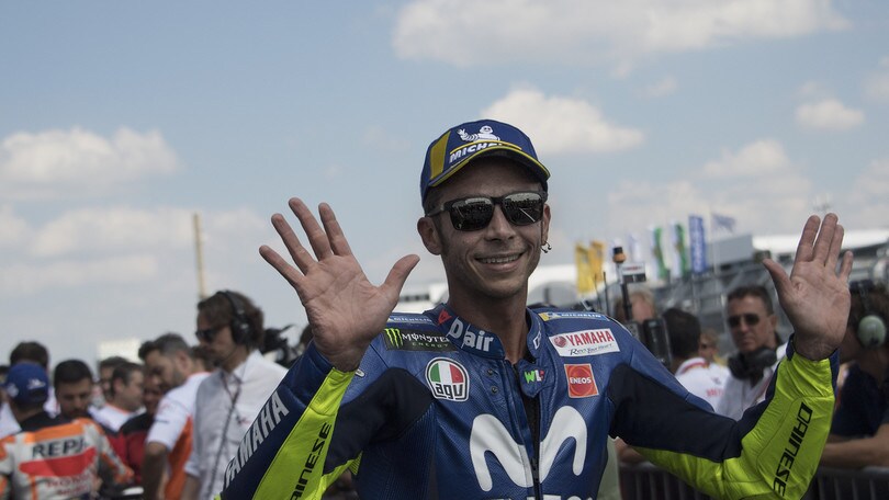 MotoGp, Rossi ci crede: «Marquez? Si può riprendere»