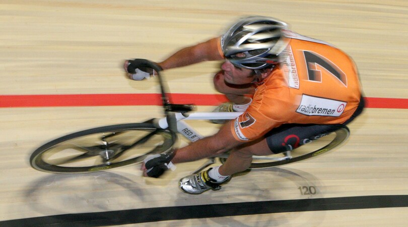 Ciclismo, shock anafilattico per puntura di insetto: muore il tedesco Kappes