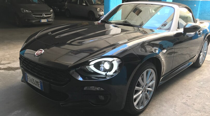A confronto, 124 Spider vs Mustang 2.3 convertibile