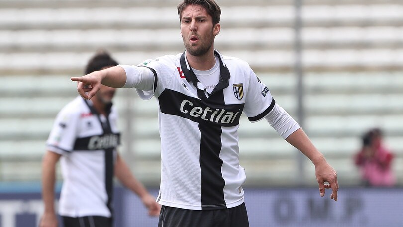 Calciomercato Lecce, ufficiale: presi Scavone e La Mantia