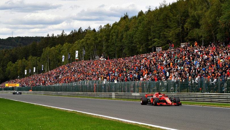 F1 Belgio, comanda Vettel. Hamilton secondo