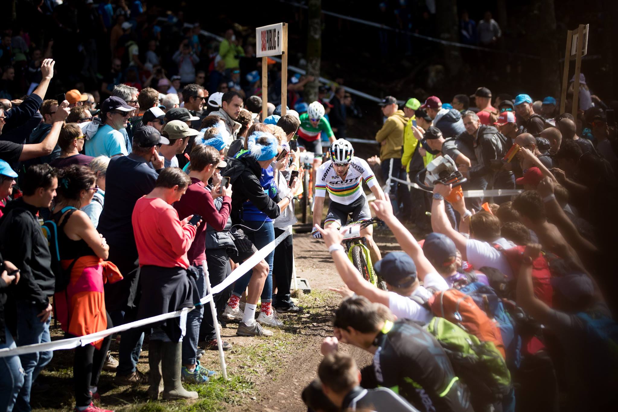 Coppa del Mondo MTB, Francia: Schurter e Kerschbaumer fanno “poker”