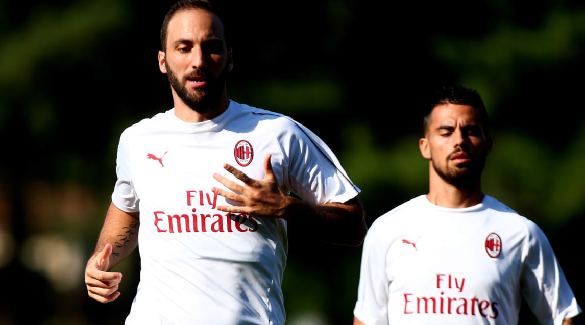 Milan, Higuain suda in allenamento pensando alla Roma