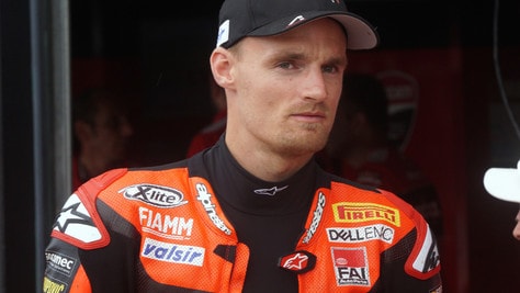 Superbike Portimao, Davies: «Sto meglio ma devo ancora valutare le mie condizioni»