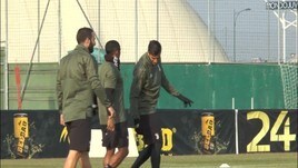 Juventus, Douglas Costa chiede scusa