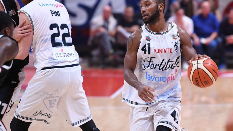Supercoppa LNP, la Fortitudo raggiunge la Novipiù in finale