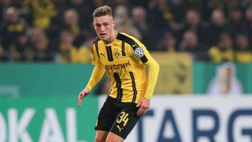 Maglia Home Borussia Dortmund Jacob Bruun Larsen Maglia Home Borussia Dortmund Jacob Bruun Larsen