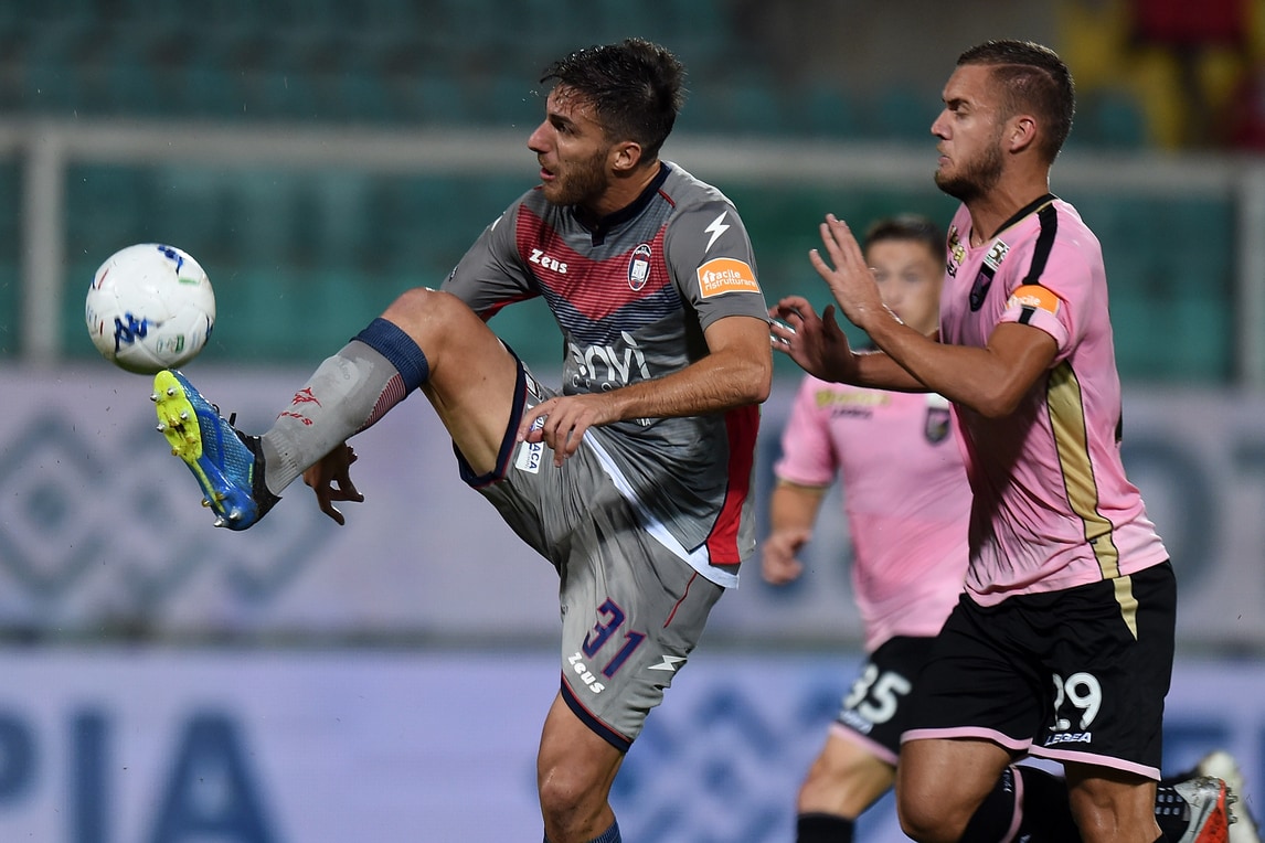 Serie B Crotone, Sampirisi: «Siamo arrabbiati, vogliamo riscattarci»