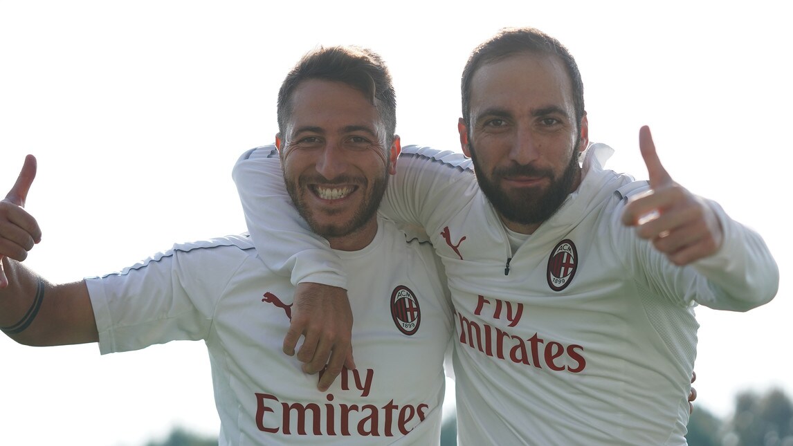 Higuain trascina il Milan a colpi di... sorrisi