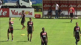 Napoli, De Laurentiis chiama Cavani