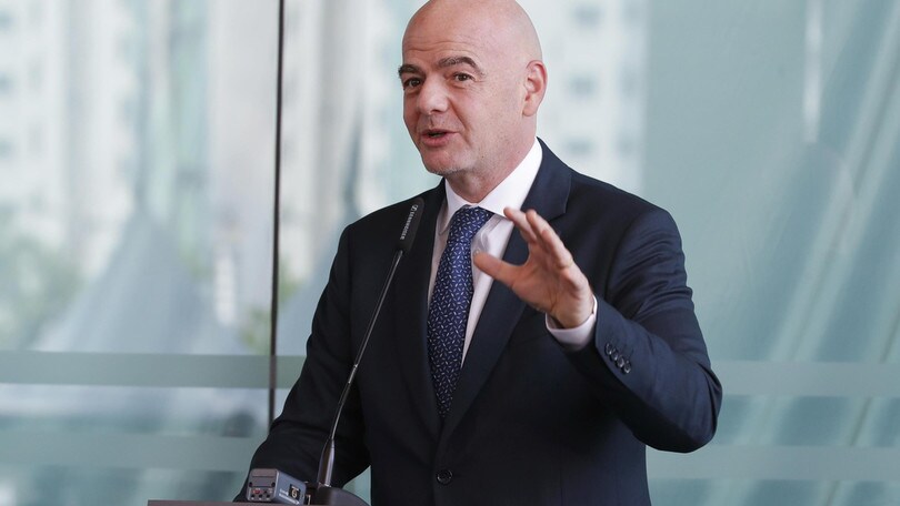Football Leaks, Infantino: «Dura accettare un figlio di immigrati italiani al vertice Fifa»