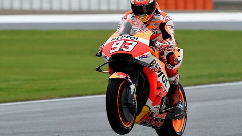 MotoGp Valencia, ancora Marquez: primo nel Warm Up