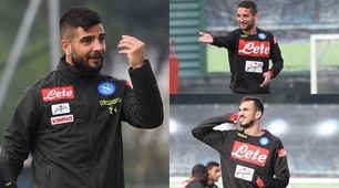 Napoli, tutti in posa: Fabian Ruiz "parla" al telefono