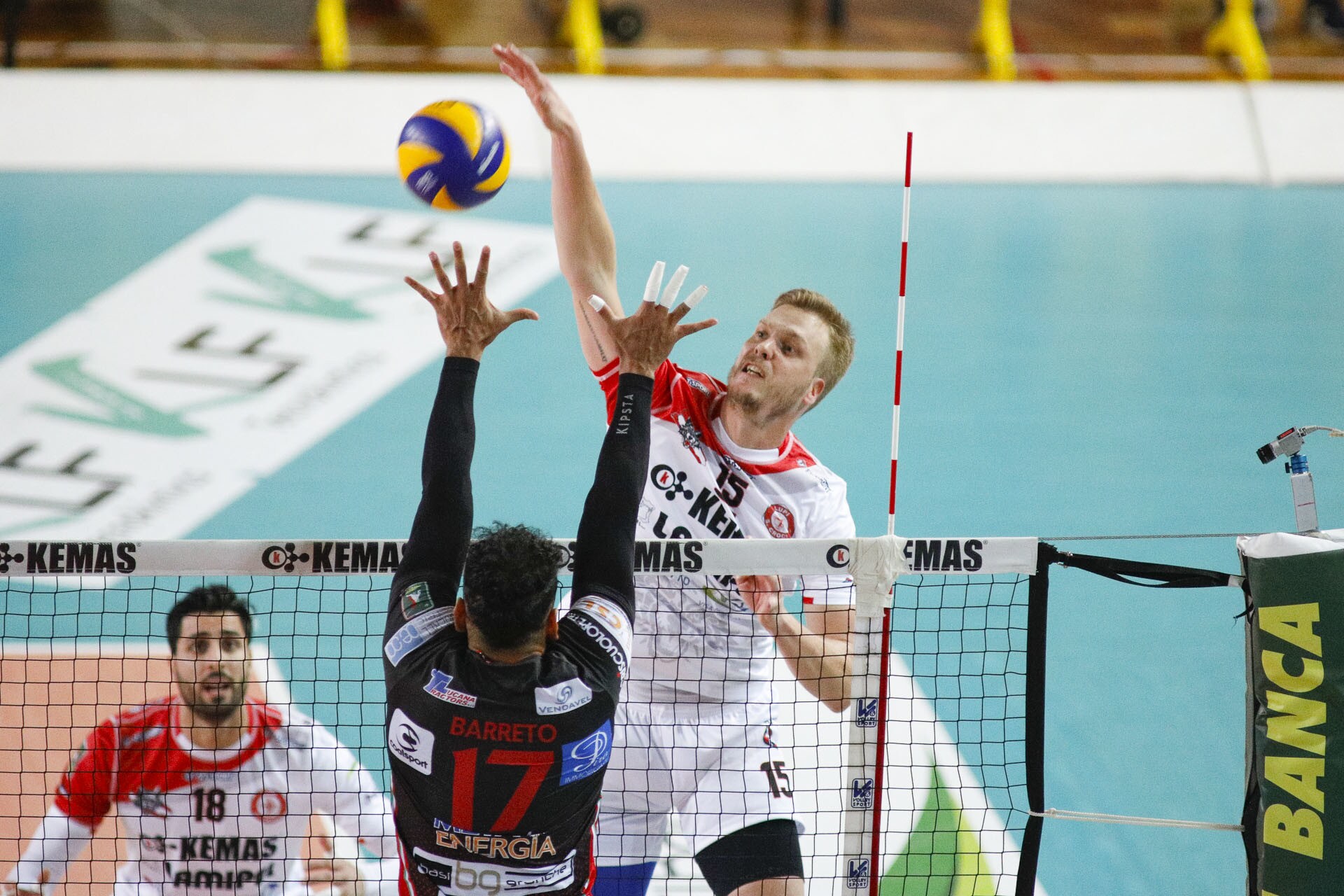 Volley: A2 Maschile, Girone Bianco, Santa Croce travolge Lagonegro