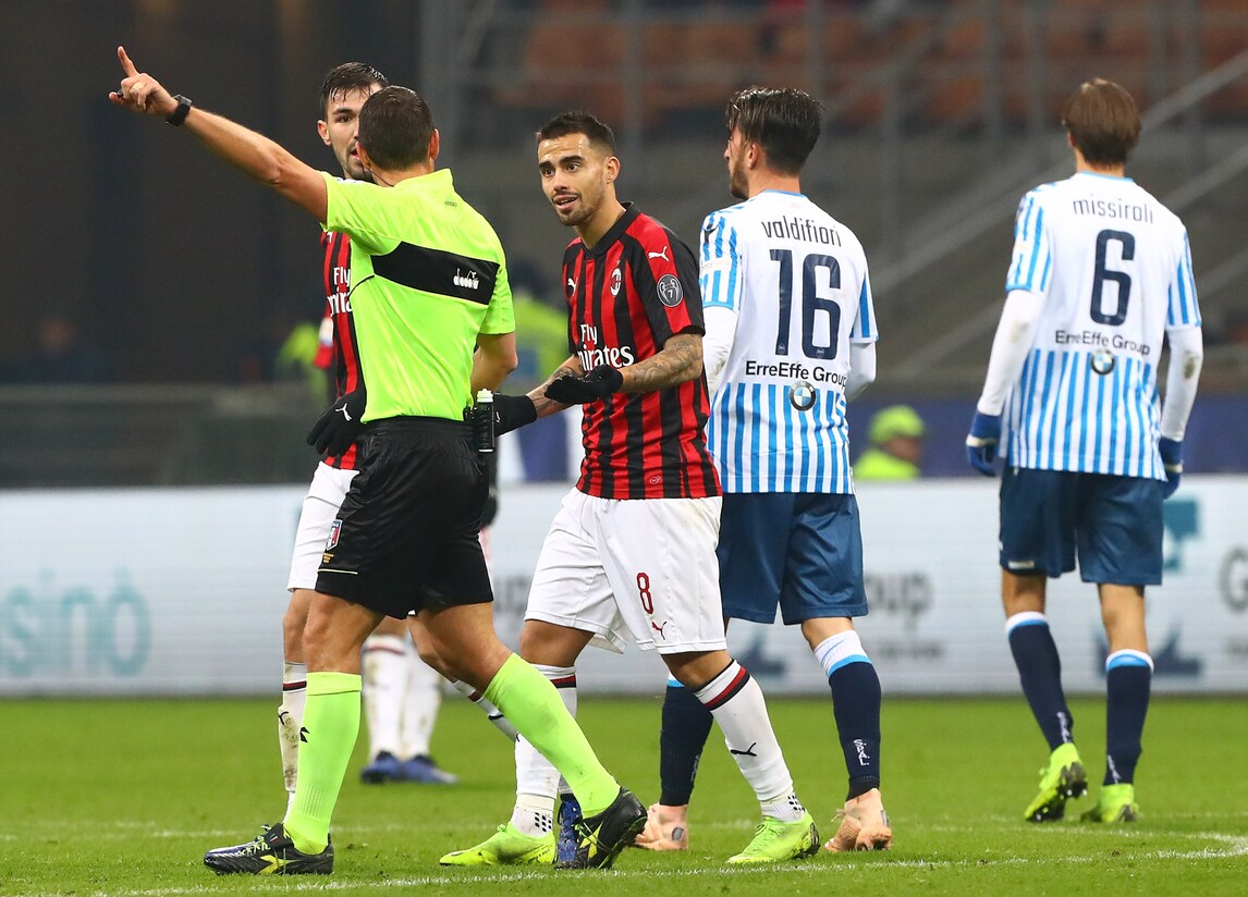 Milan, doppio giallo fatale a Suso: salterà la Supercoppa contro la Juventus
