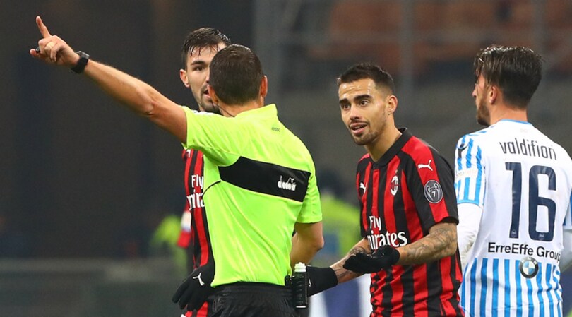 Milan, doppio giallo fatale a Suso: salterà la Supercoppa contro la Juventus