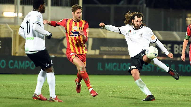 Serie B, il Lecce pareggia in Liguria: 1-1 con lo Spezia