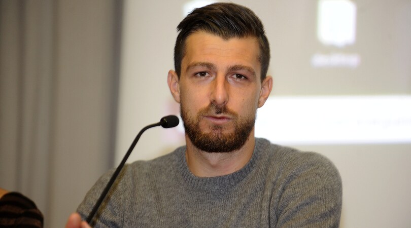 Acerbi: «Cori razzisti? Non si possono fermare le partite»