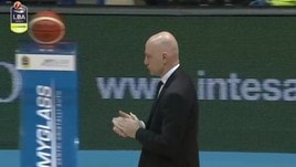 Acqua S.Bernardo Cantù-Sidigas Avellino 83-73