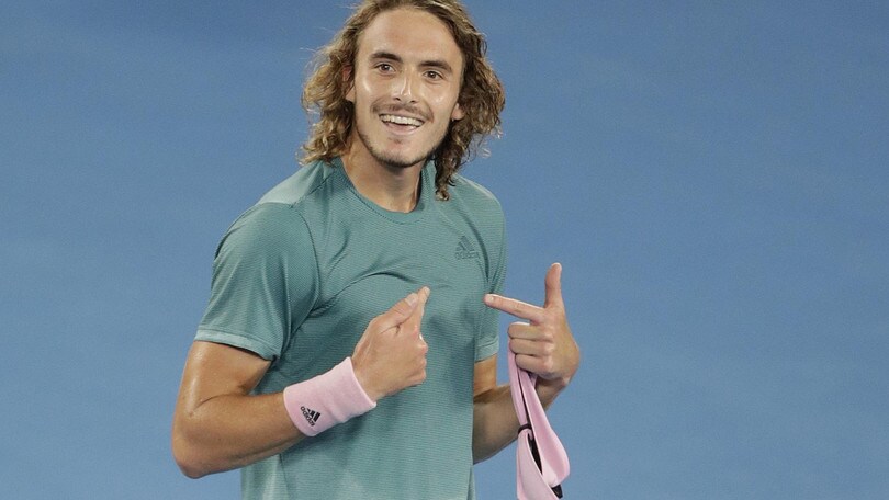 Tennis, Australian Open: Tsitsipas, exploit contro Nadal a 5,50