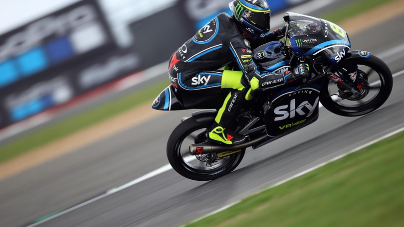 Sky Racing Team, senti Rossi: «Dai che ci divertiamo»