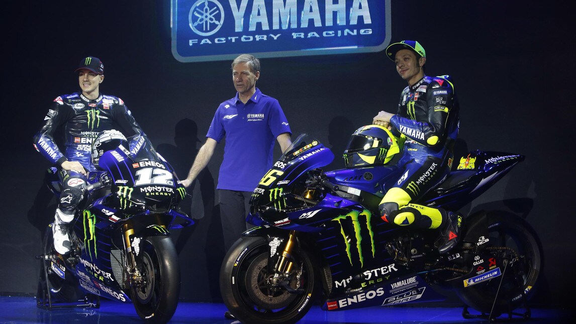 MotoGp, la Yamaha 2019 è nerazzurra: l'interista Rossi sorride