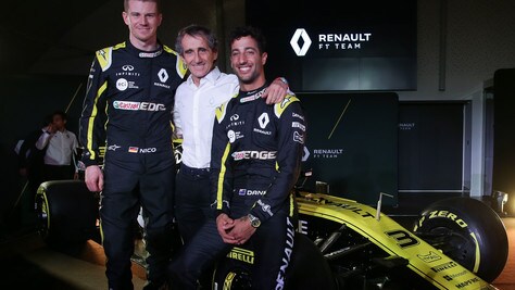 F1 Renault, primi giri per Ricciardo a Barcellona