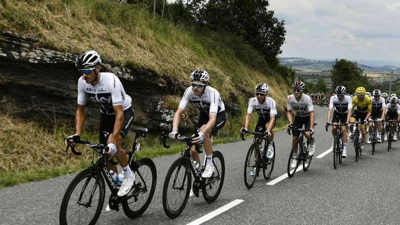 Ciclismo, Strade Bianche: per Moscon e Nibali quote all'attacco
