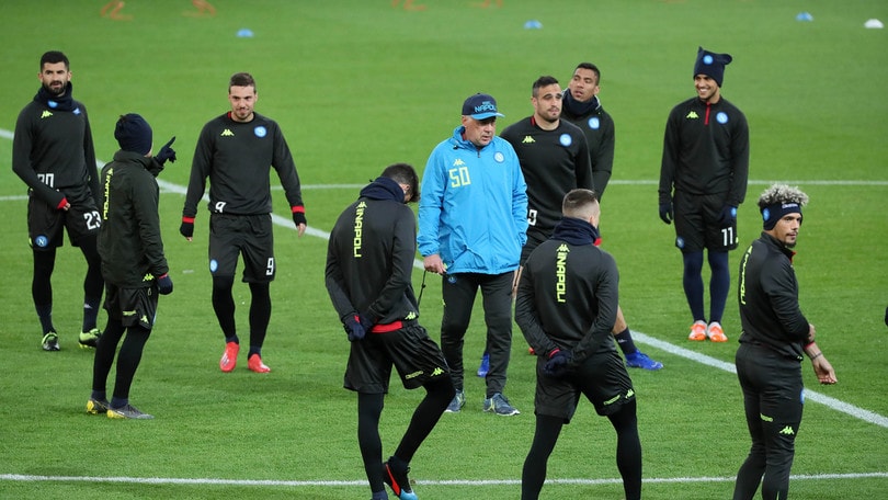 Napoli, discorso di Ancelotti in mezzo al campo: ansia per Fabian Ruiz