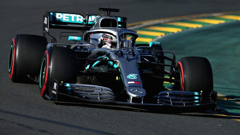 F1 Gp Australia, doppietta Mercedes nelle seconde libere