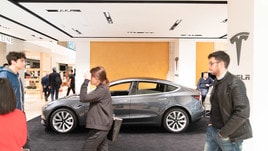 Tesla, temporary store a Roma FOTO