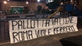 Nuovi striscioni contro Pallotta a Roma: "Vogliamo Ferrero"