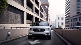 Volvo XC40, gli scatti