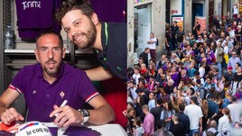 Ribery incontra i tifosi, che folla allo store della Fiorentina