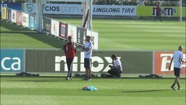 Sarri vede Douglas Costa sulla trequarti