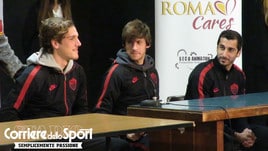 Zaniolo scherza con i bambini: "Quanto valgo? Cinque milioni!"