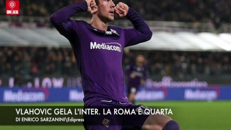 Vlahovic gela Conte. La Roma è quarta