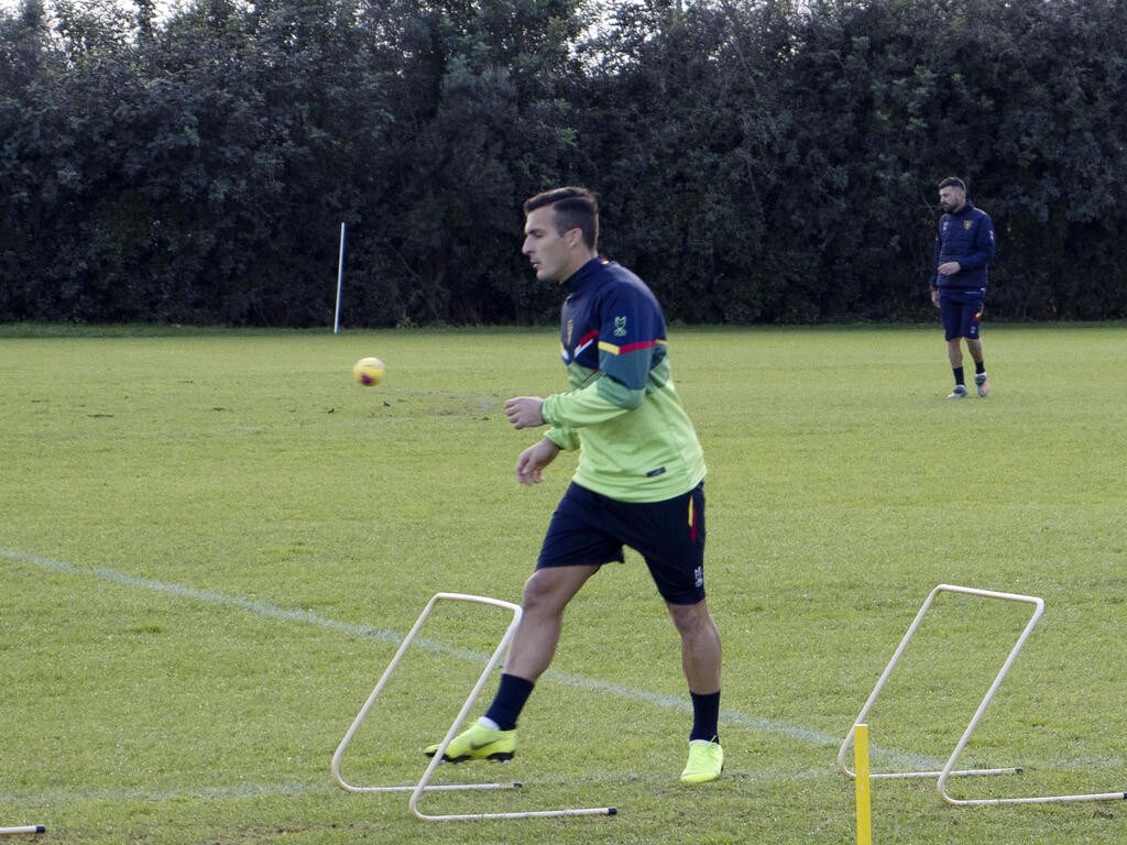 Lecce, ufficiale: Donati è giallorosso