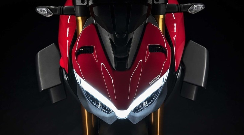 Ducati Streetfighter, fa capolino la nuova V2