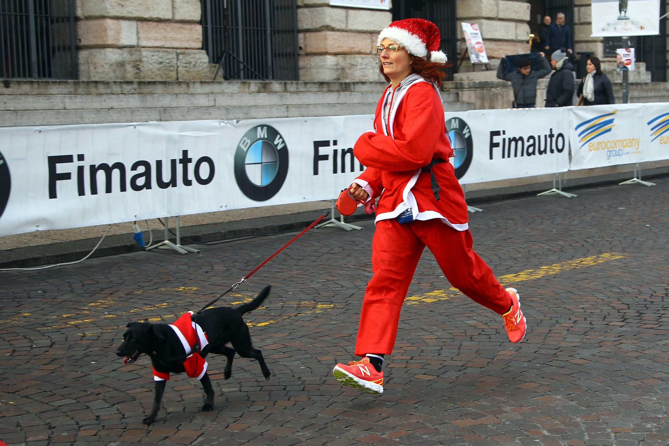 E’ Natale, tra auguri e brindisi come sopravvive un runner?