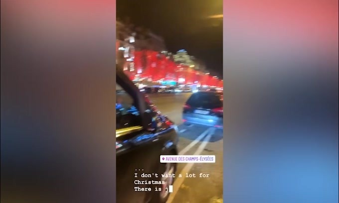 Shopping a Parigi per Wanda Nara