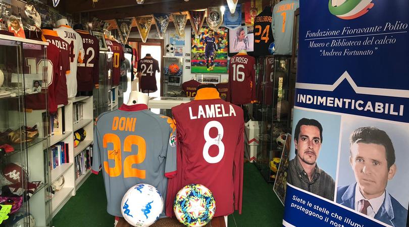 Le maglie della Roma in mostra al Museo Fortunato