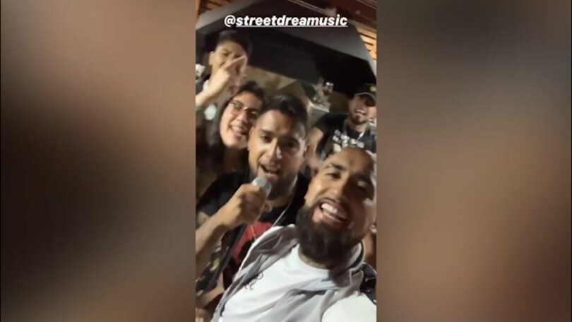In attesa del mercato, Vidal si rilassa in Cile