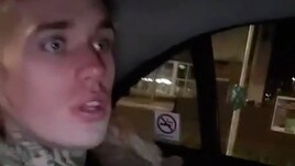 "Alcol e droga": Karsdorp accusato dai tifosi per questo video