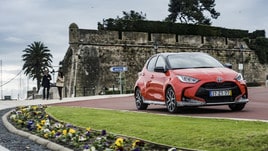 Nuova Toyota Yaris Hybrid VIDEO