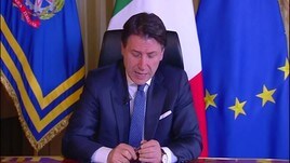 Conte: "Attività commerciali chiuse in tutta Italia"