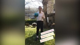 Francesca Schiavone palleggia all'ombra di San Siro