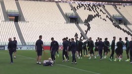 Calcio: in Spagna pensano alla ripresa, ma c'è chi è contrario