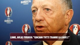 Lione, Aulas furioso: "Giocano tutti tranne la Ligue 1. Il calcio francese morirà"